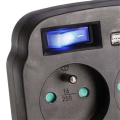 Solight rozbočovač 2 x 16A, USB A+C rychlonabíjačka 20W PD, čierny, vypínač