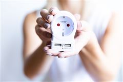 SKROSS cestovný adaptér UK USB do Veľkej Británie, typ G