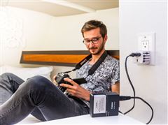 SKROSS cestovný adaptér MUV Micro, univerzálny, neuzemnený