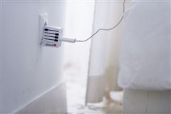 SKROSS cestovný adaptér MUV USB AC, univerzálny, neuzemnený, USB A+C 15W