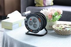 Solight predlžovací prívod na bubne 12m, 3 zásuvky, čierny kábel, 3x 1,5mm2