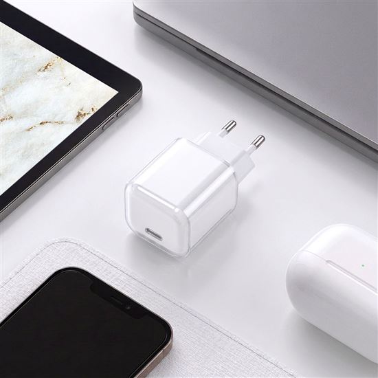 Solight 33W GaN fast charge USB-C adaptér, biely