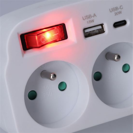 Solight rozbočovač 2 x 16A, USB A+C rychlonabíjačka 20W PD, biely, vypínač