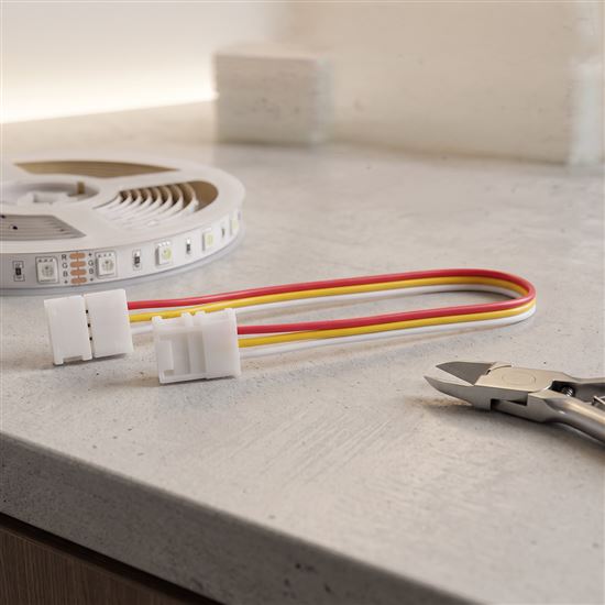 Solight dlhý flexibilný konektor pre 8mm LED pásky, 3pinový, 10cm